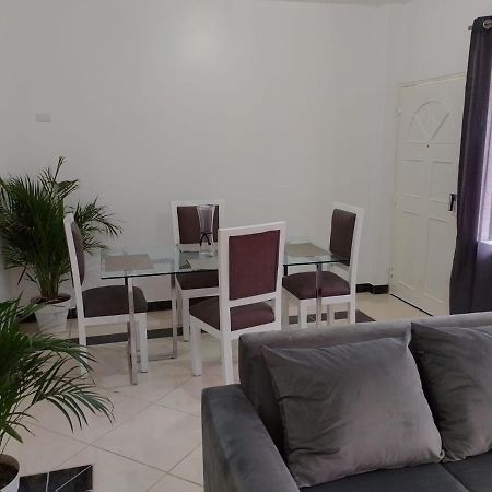 Comfortable 3-Bedroom Apartment, Close To The American Consulate Гуаякиль Экстерьер фото