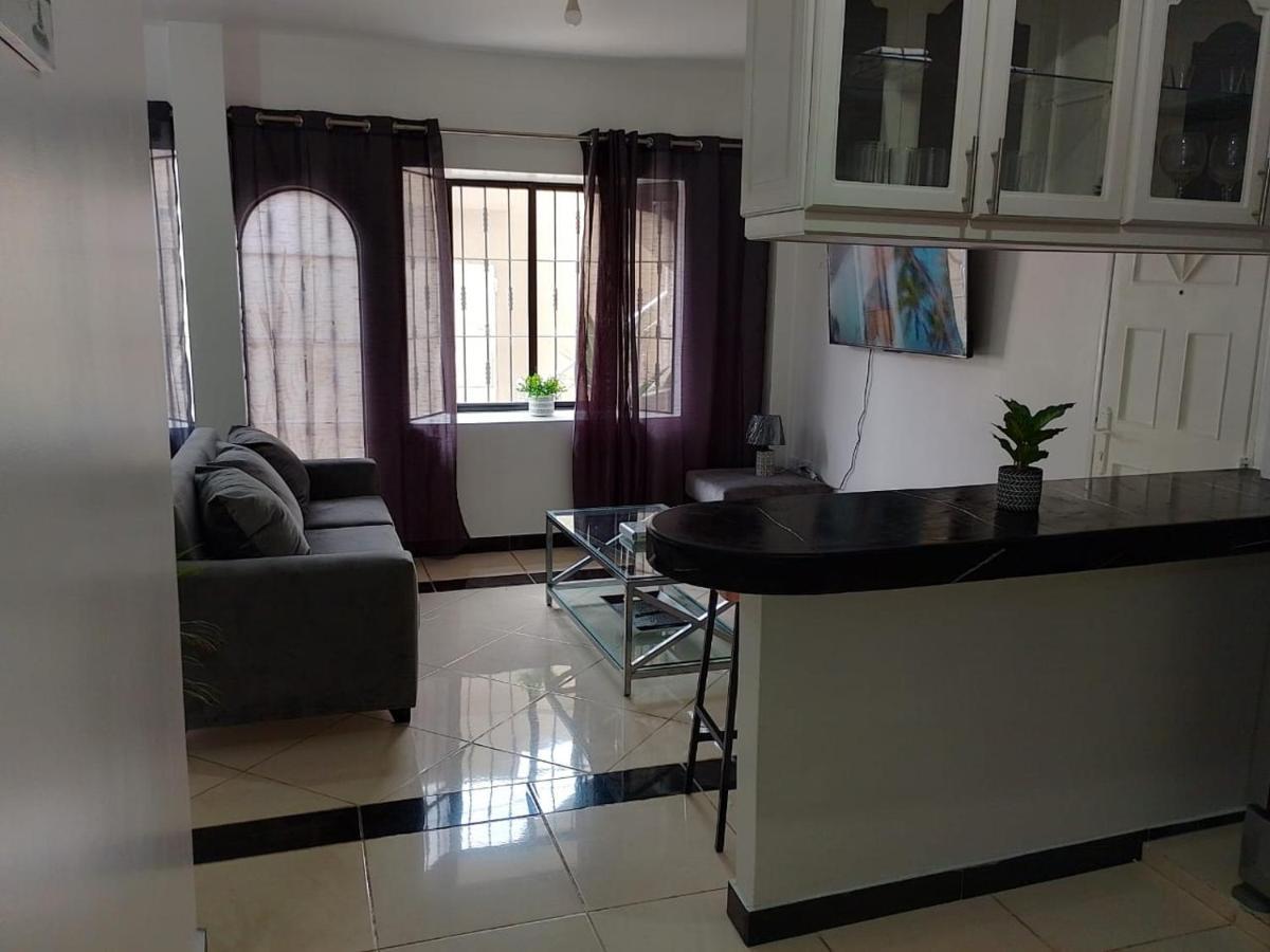 Comfortable 3-Bedroom Apartment, Close To The American Consulate Гуаякиль Экстерьер фото